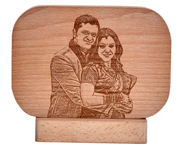 Wooden_Plaque_With_Magnetic_Stand_I__Photo_Engraving_Frame