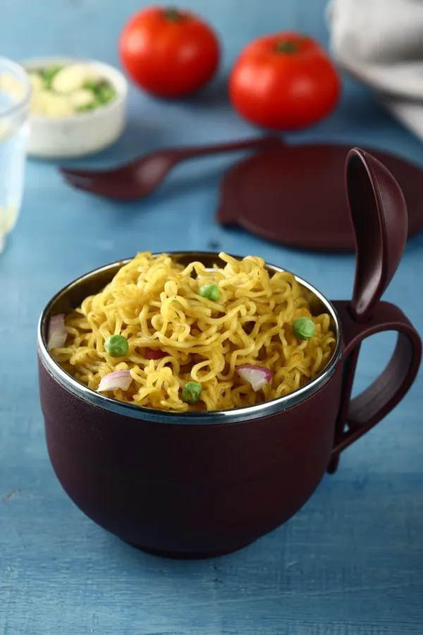 Stainless_Steel_Noodle_And_Soup_Bowl_With_Handle_And_Spoon_500Ml