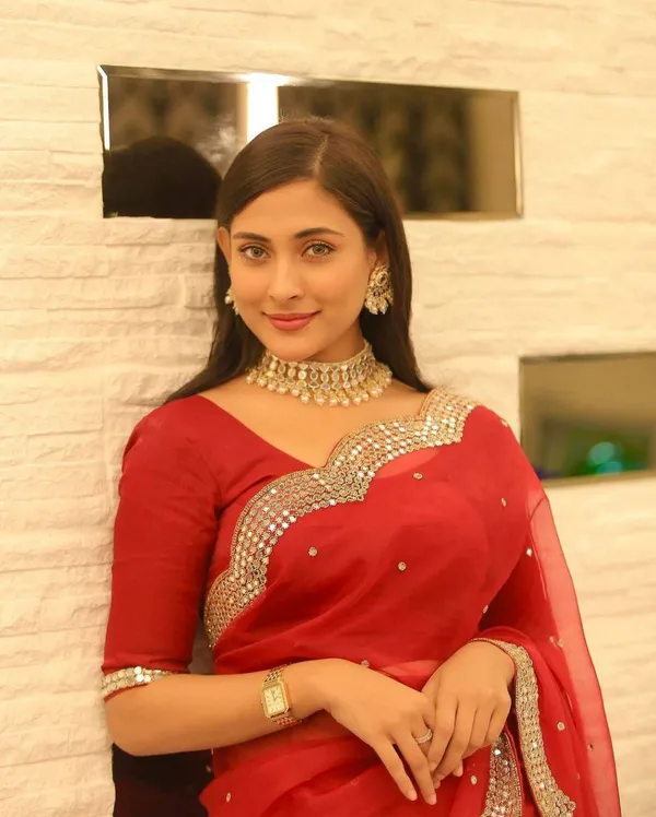 Stylish_Designer_Red_Georgette_Saree