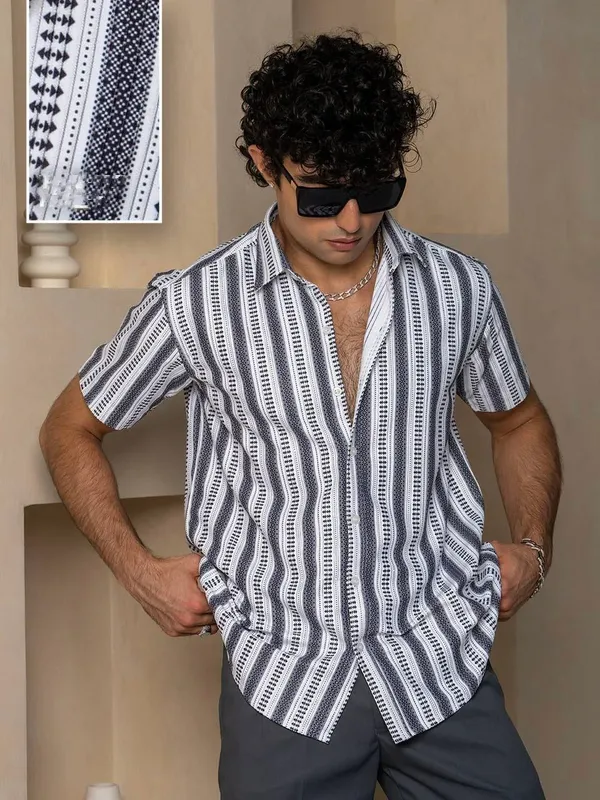 Stylish_Printed_Shirt_For_Men