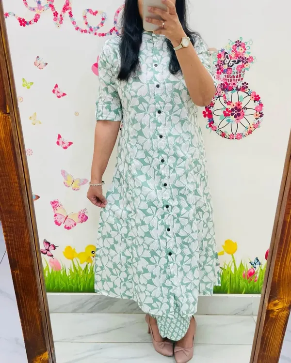 Green_Cotton_Regular_Fit_Solid_Kurta_And_Pant_Set_For_Women