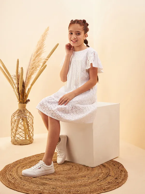 White_Round_neck_dress_|_Premium_cotton_Fabric_with_zipper