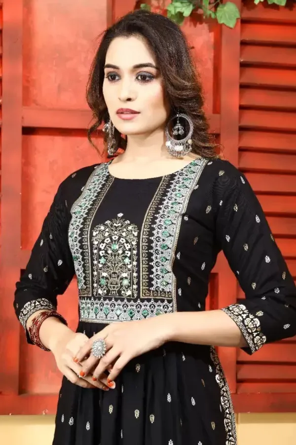 Black_&_Gold_&_White_Printed_Ethnic_Dress_Kurta_For_Women