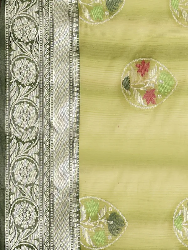 Green_Matka_Silk/Silk_Blend_Banarasi_Sarees_For_Women
