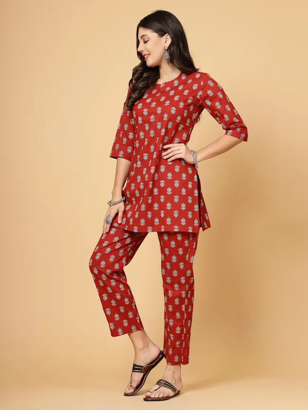 Maroon_Cotton_Printed_Night_Suit_Top_and_Pyjama_Set