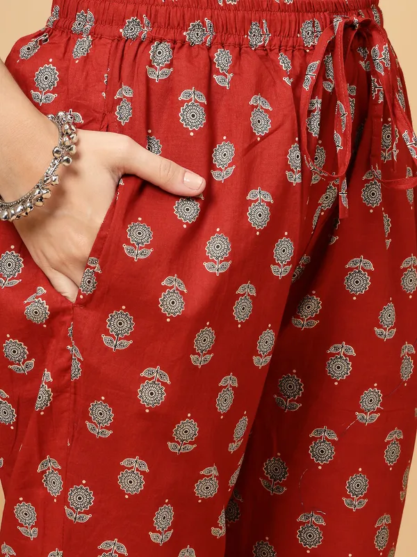 Maroon_Cotton_Printed_Night_Suit_Top_and_Pyjama_Set