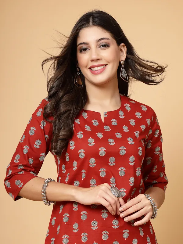 Maroon_Cotton_Printed_Night_Suit_Top_and_Pyjama_Set