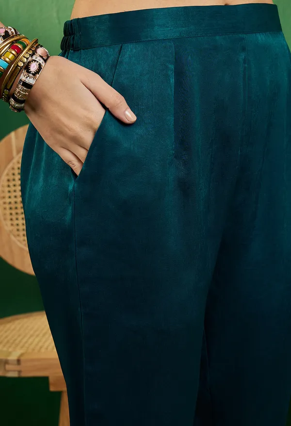 Teal_Fancy_Velvet_Thread_Zari_Sequence_Embroidery_Kurta_Pant_Set_With_Organza_Dupatta