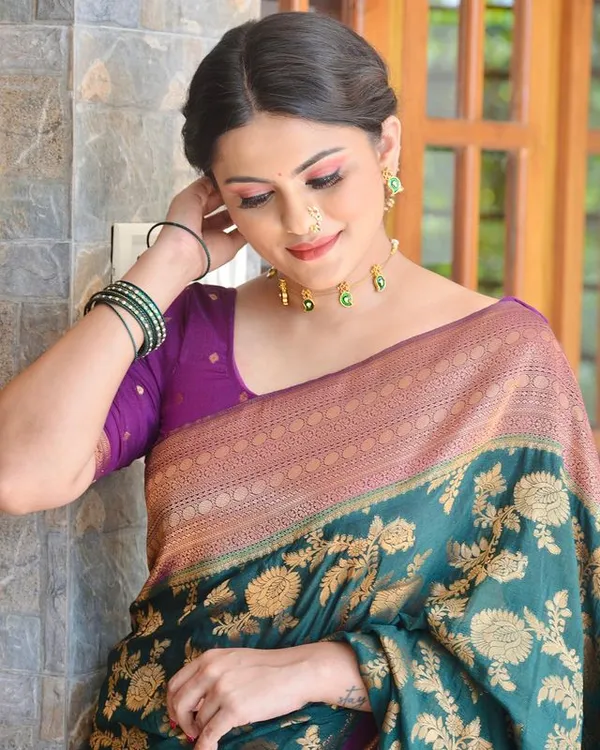 GREEN_KANJIVARAM_SILK_SAREE