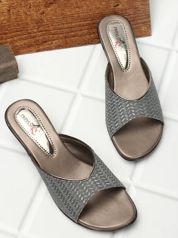 Casual_Partywear_Block_Heels_(Grey)