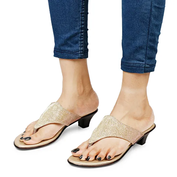 Trendy_Block_Heels_(Gold)