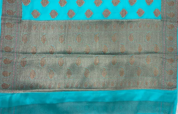 Humairah_Presents_Pure_Handloom_Sea_Green_Chiffon_Floral_Mina_Copper_Zari_Booti_with_Paisley_Mina_Zari_Border_with_Sea_Green_Blouse