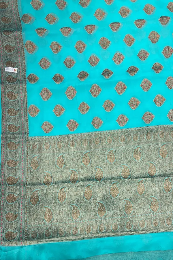 Humairah_Presents_Pure_Handloom_Sea_Green_Chiffon_Floral_Mina_Copper_Zari_Booti_with_Paisley_Mina_Zari_Border_with_Sea_Green_Blouse