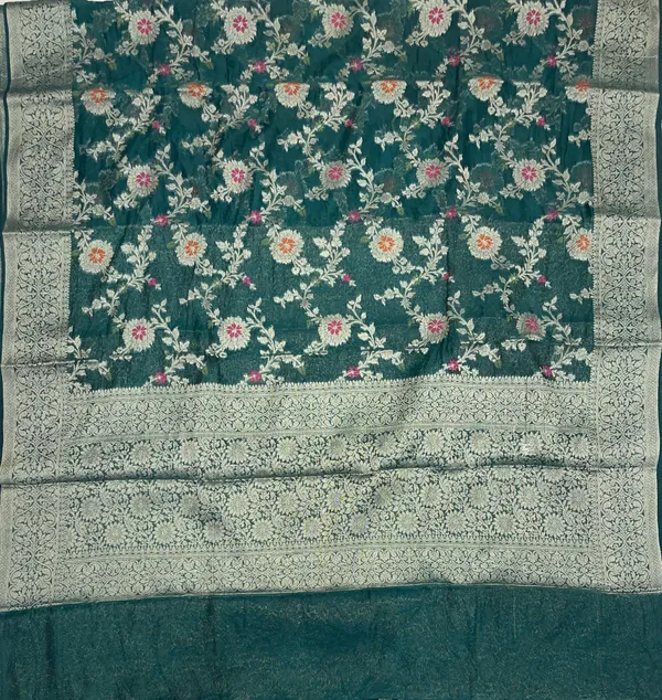 Humairah_Presents_Dark_Green_Semi_Georgette_Tilfi_Mina_Floral_Zari_Jaal_with_Banarasi_Floral_Pallu_and_Dark_Green_Blouse