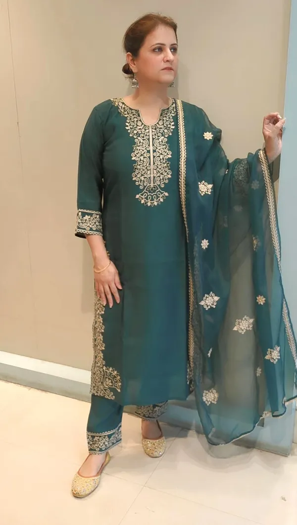 Teal_Blue_Muslin_Kurta_Pant_with_Dupatta