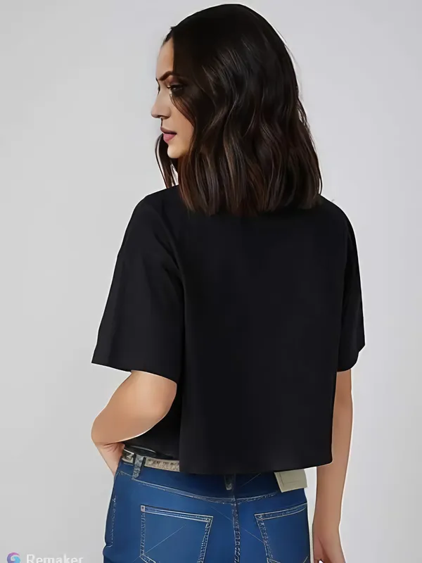 Black_Travel_Typography_Printed_Crop_Oversized_T-Shirt_For_Women