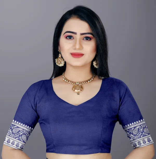 Soft_Silk_Saree_with_Pleasant_Blouse_Piece