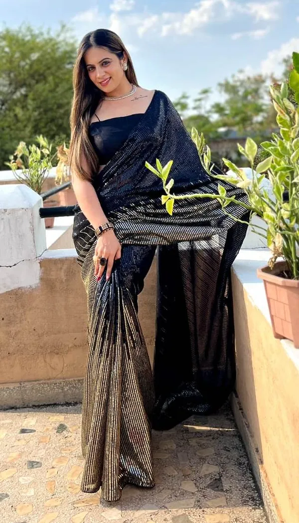 Tremendous_Designer_Black_Georgette_Saree