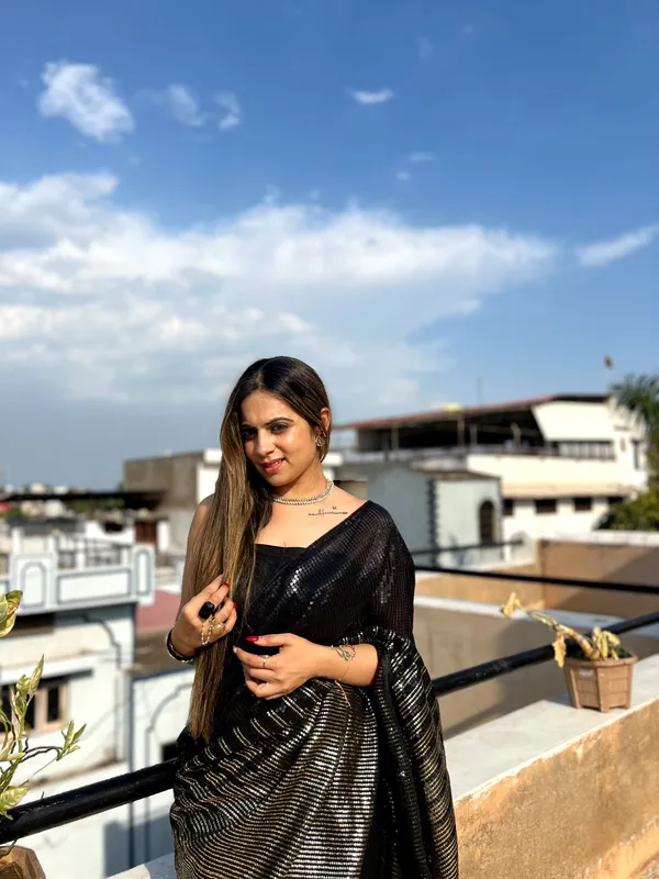 Tremendous_Designer_Black_Georgette_Saree