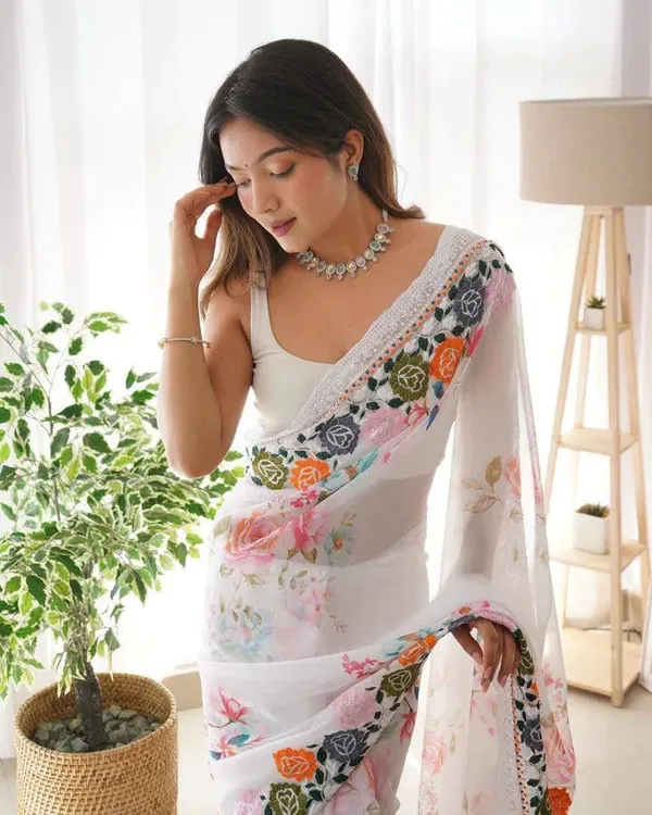 Tremendous_Designer_White_Digital_Print_Georgette_Saree