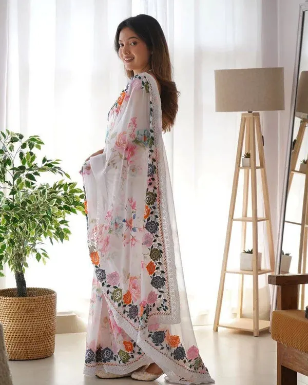 Tremendous_Designer_White_Digital_Print_Georgette_Saree