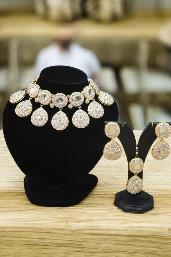 Trendy_AD_Stone_Baby_Pink_Necklace_Set_with_Maang_Tikka