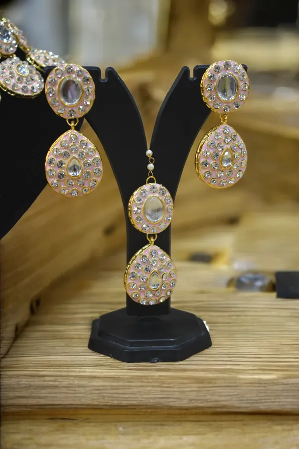 Trendy_AD_Stone_Baby_Pink_Necklace_Set_with_Maang_Tikka