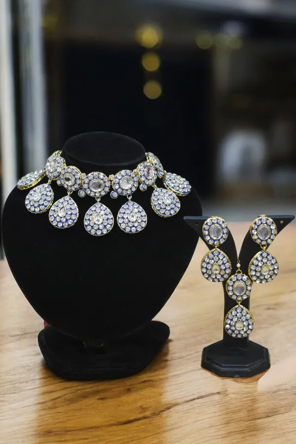 Trendy_AD_Stone_Blue_Necklace_Set_with_Maang_Tikka