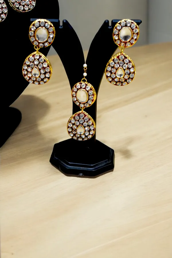 Trendy_AD_Stone_Dark_Red_Mahroon_Necklace_Set_with_Maang_Tikka