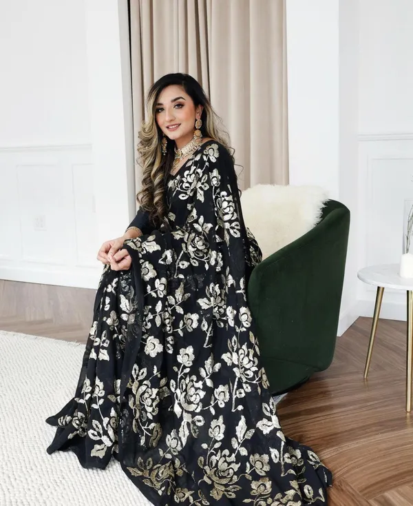 Trendy_Black_Heavy_Georgette_Saree