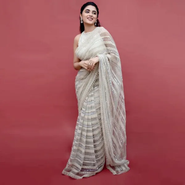 Mono_Net_Sequence_Saree_With_Beautiful_Threadwork