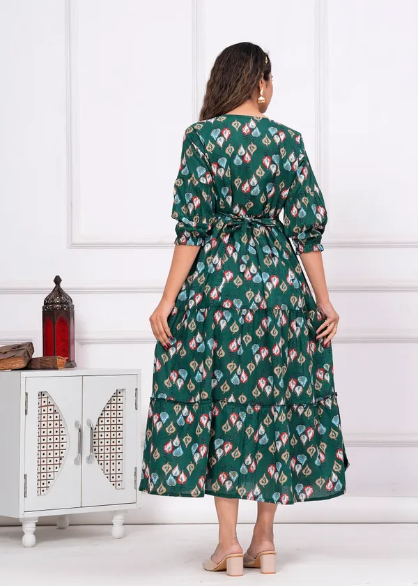 Tringal_Floral_Cotton_Printed_Maternity_And_Feeding_Kurti_Combo_Of_2