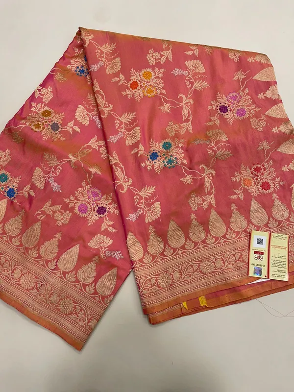 Humairah_Pure_Silk_Handloom_Unveils_Peach_Ektara_Dhoop_Chav_Katan_Silk_Kadhua_Minakari_Floral_Jangla_Jaal_with_Peach_Stripe_Blouse_Saree