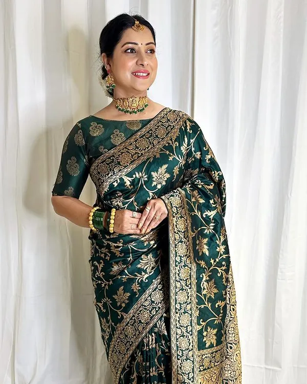GREEN_KANJIVARAM_SILK_SAREE