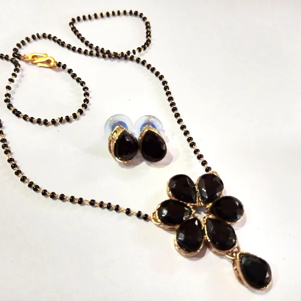 Twinkling_Beautiful_Alloy_Colourful_Mangalsutra_For_Women