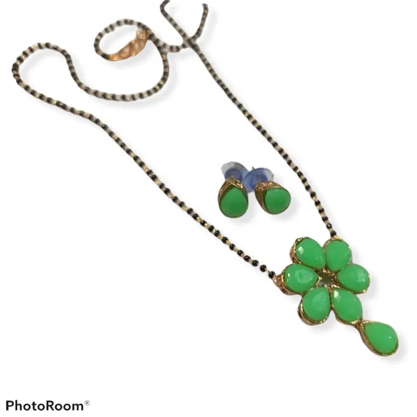 Twinkling_Beautiful_Alloy_Colourful_Mangalsutra_For_Women