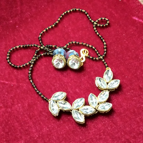 18_Inch_Twinkling_Beautiful_Alloy_Mangalsutra_For_Women