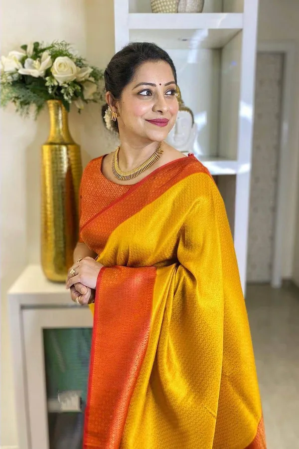 YELLOW_KANJIVARAM_SILK__SAREE