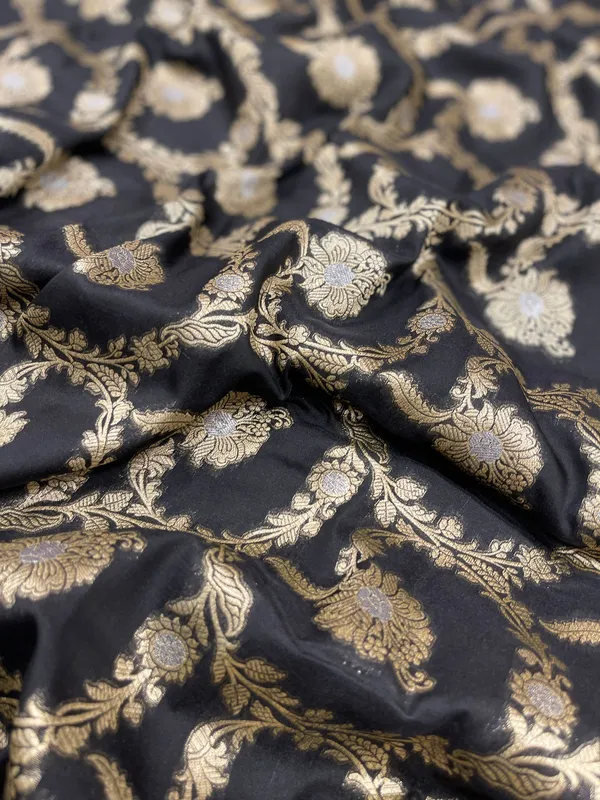 Humairah_Presents_Black_Katan_Silk_Floral_Tilfi_Zari_Mina_Jaal_with_Leaf_Pattern_Silver_Mina_Pallu_Zari_Border_and_Black_Blouse