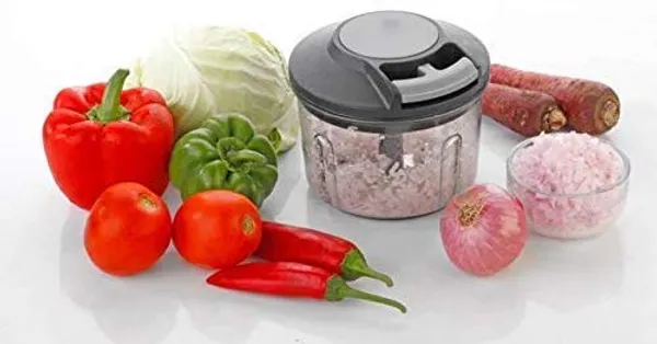Plastic_Manual_Hand_Pull_Vegetable_Chopper_Blender_with_Large_Capacity_(Black,_650ml)