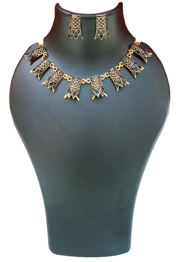 Assamese_Traditional_Black_Minakari_Copper_Based_Thuriya_Golpata_Jewellery_Set_For_Women/Girls