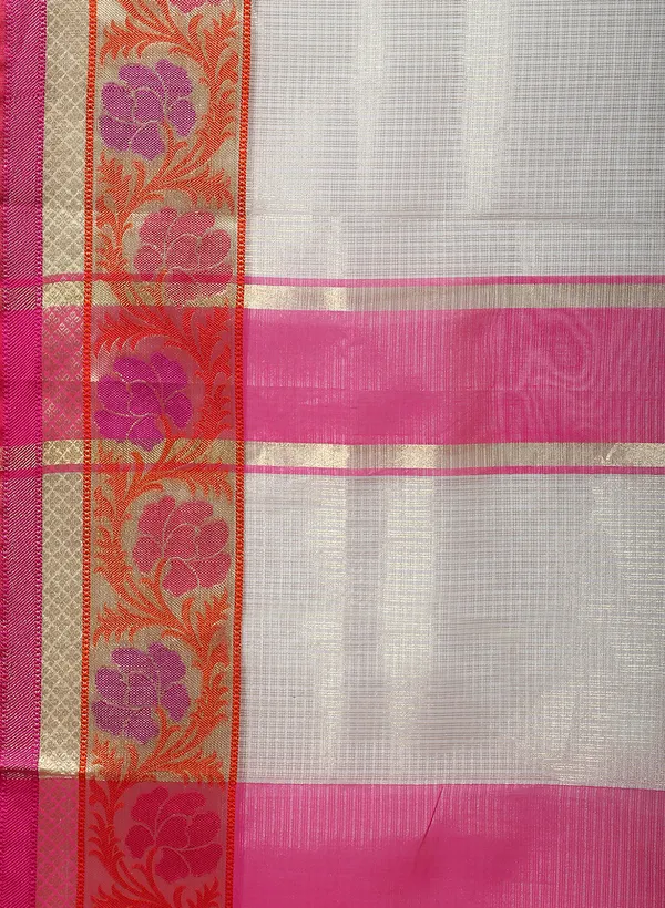 Beige_Silk_Blend_Banarasi_Sarees_For_Women