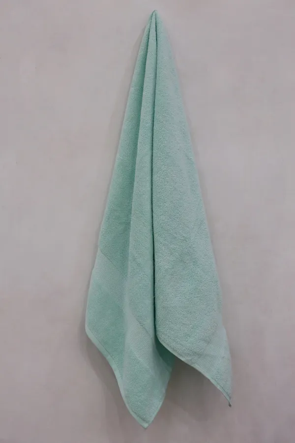 Luxury_Cube_Towel_Set,_100%_Cotton_600_GSM,_3_Piece_Bathroom_Towel_Set_(1_Bath_Towel,_1_Hand_Towel,_1_Face_Towel_),_Face_Cloths,_Home_Gym_Spa_Hotel_Towels_Moments_Gifting_Collection-Light_Blue