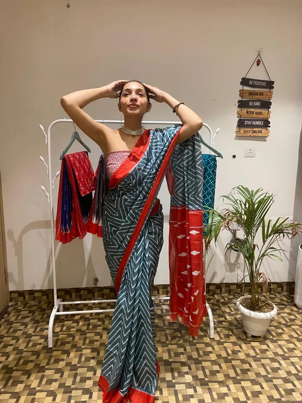Ikkat_Print_Pure_Soft_Cotton_saree_With_Blouse_Piece