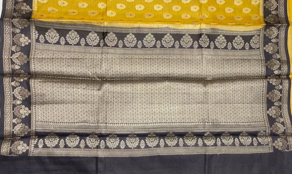 Humairah_Pure_Handwoven_Yellow_Tussar_Silk_Floral_Mina_Zari_Booti_with_Contrast_Black_Mina_Floral_Zari_Border_and_Pallu_with_Black_Blouse