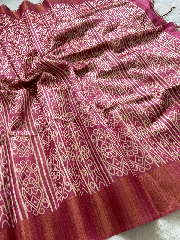 Soft_Tussar_Silk_sarees_with_Beautiful_Print_With_Attractive_Border_And_Contrast_Print_Blouse_With_Tassels