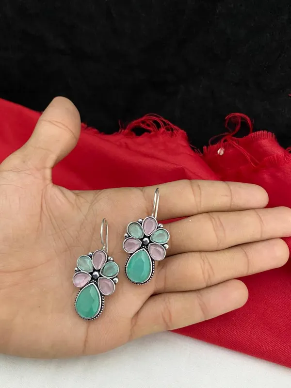 Pink_Blue_Oxidised_Hook_Model_Earing