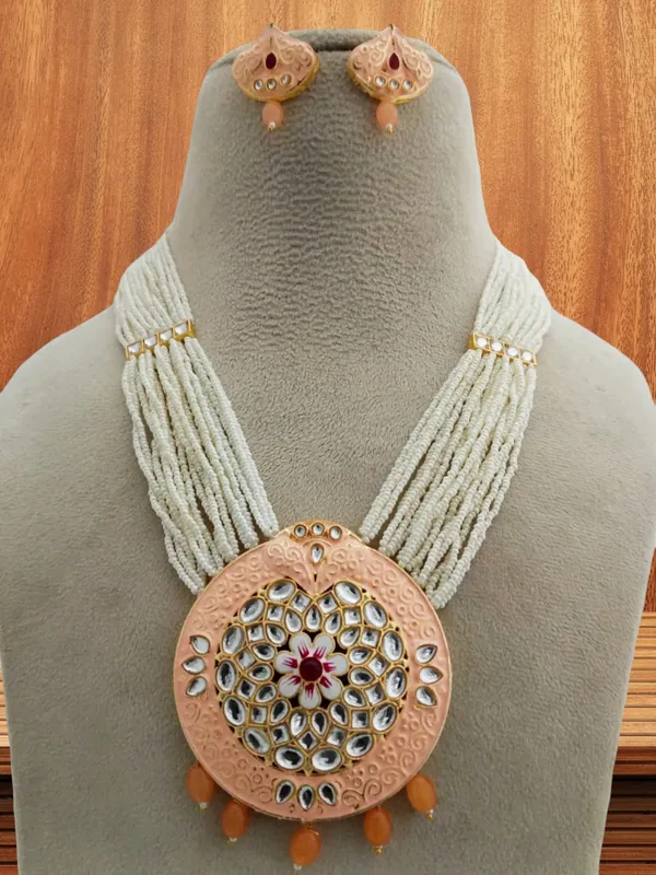 Unique_Pendant_Necklace_set_With_Earrings