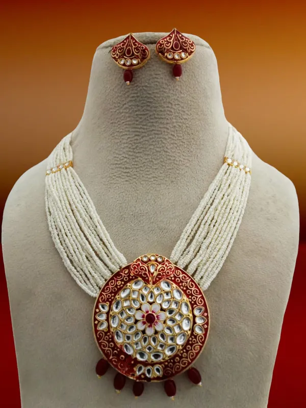 Unique_Pendant_Set_with_Earrings