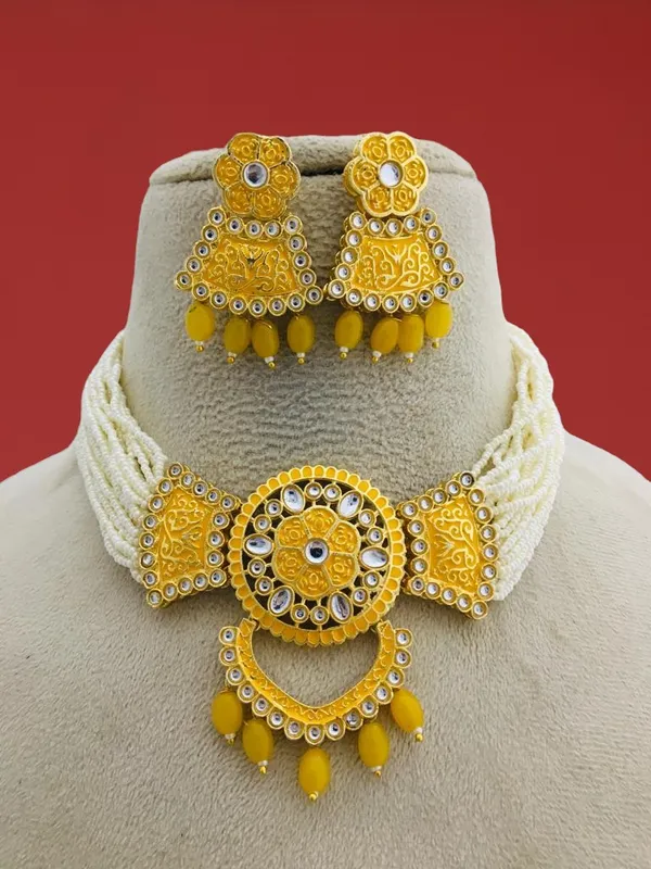 Unique_Yellow_Floral_Pearl_Choker_Set